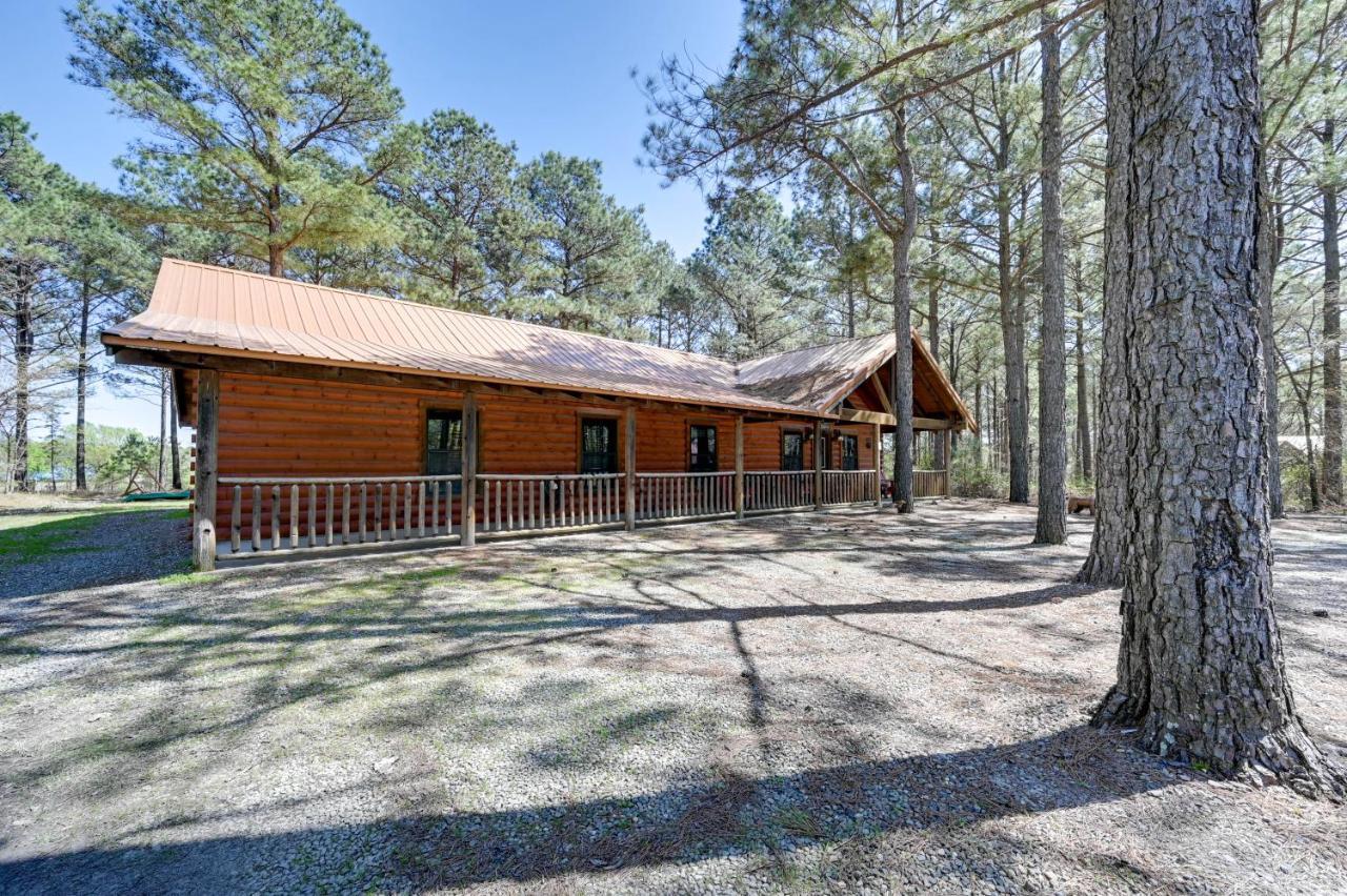 Broken Bow Cabin With Hot Tub And Deck - 4 Mi To Lake! Kültér fotó